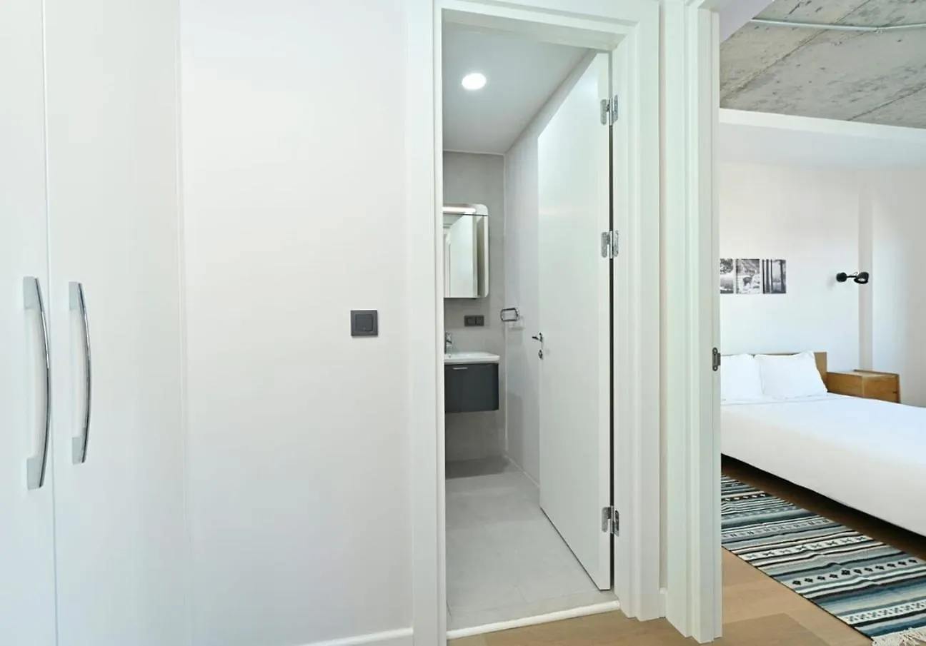 Bright Modern 1Bd Cool New Scenic Balcony! #185 Apartment Istanbul