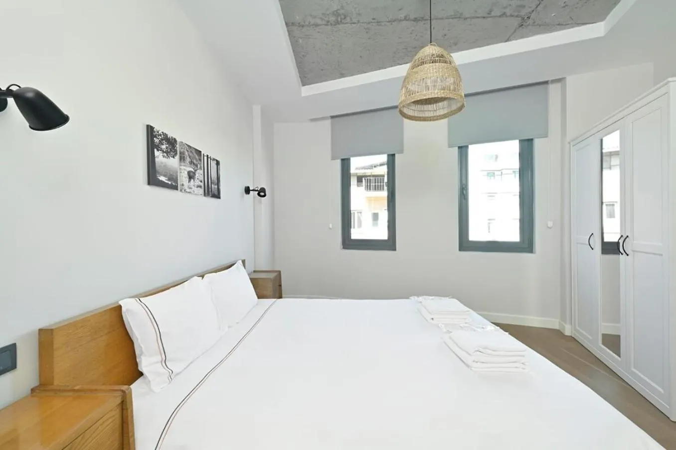 Bright Modern 1Bd Cool New Scenic Balcony! #185 Apartment Istanbul