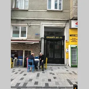 Cozy Next To Taksim Square Стамбул